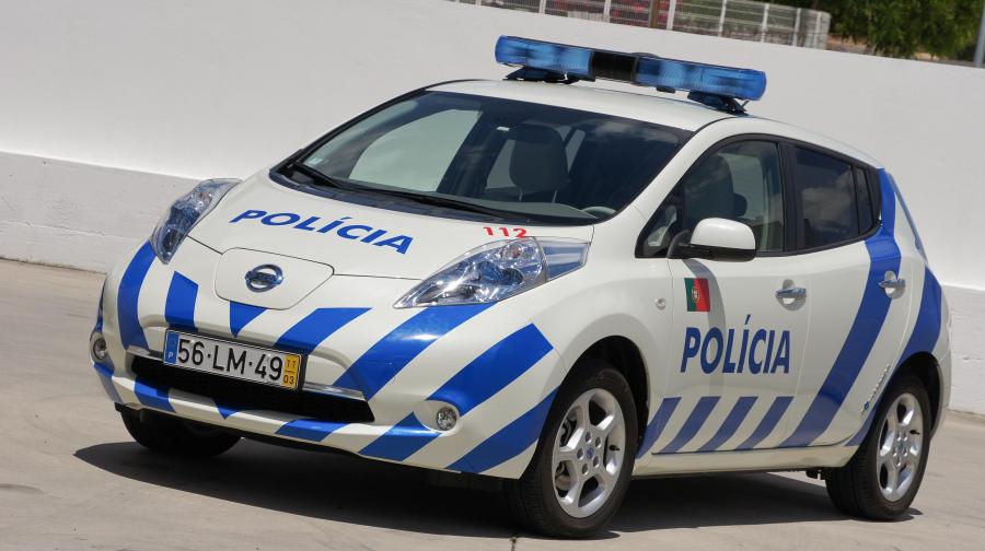  Nissan Leaf Portuguese Police Car 2012 года  (фото 2 из 5)